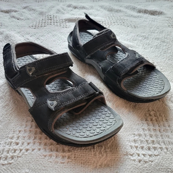 Men's Black Adjustable Waterproof Strapped  Sandal - Picture 1 of 12